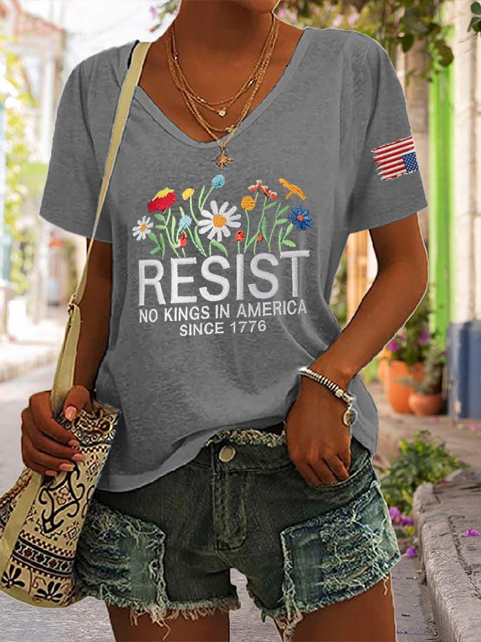 🔥Buy 3 Get 15% Off🔥V-Neck Retro Resist No Kings In America Since 1776 Print T-Shirt