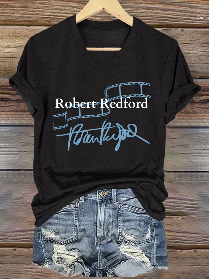 V-Neck Retro Film Strip Print T-Shirt