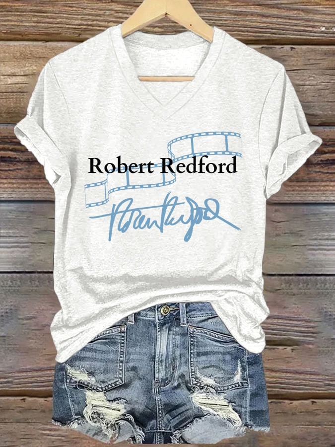 V-Neck Retro Film Strip Print T-Shirt
