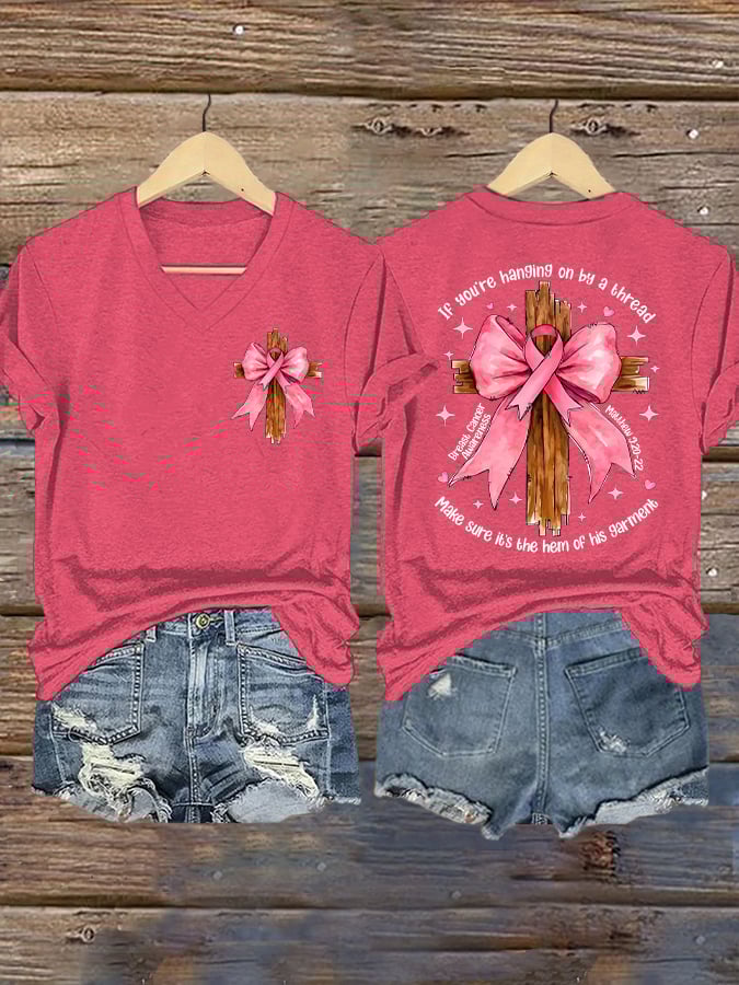 V-Neck Retro Breast Cancer Awareness Faith Cross Pink Ribbon If You’Re Hanging On By A Thread Make Sure It’s The Hem Of His Garment Matthew 9:20-22 Print T-Shirt