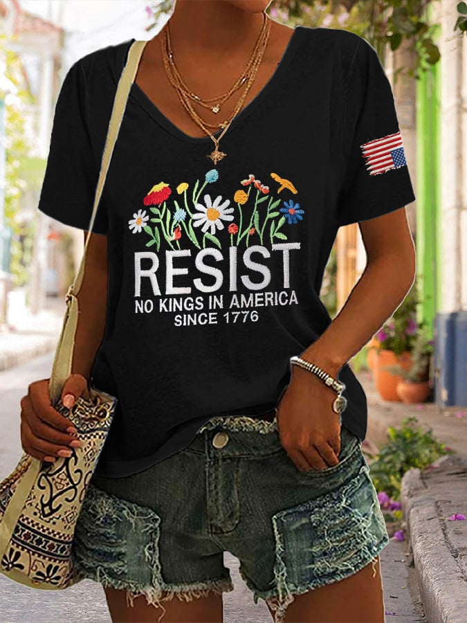 🔥Buy 3 Get 15% Off🔥V-Neck Retro Resist No Kings In America Since 1776 Print T-Shirt